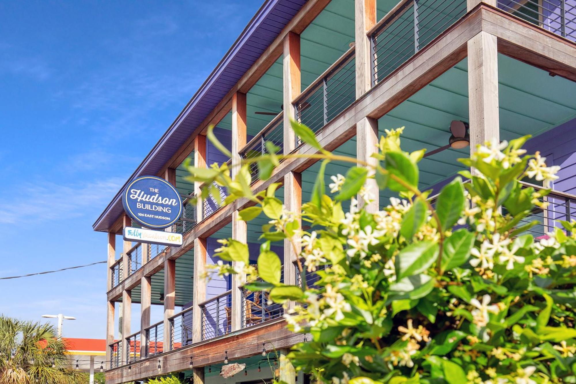 Folly Vacation Great Location, Super Cute & Spacious Apt B Folly Beach Buitenkant foto