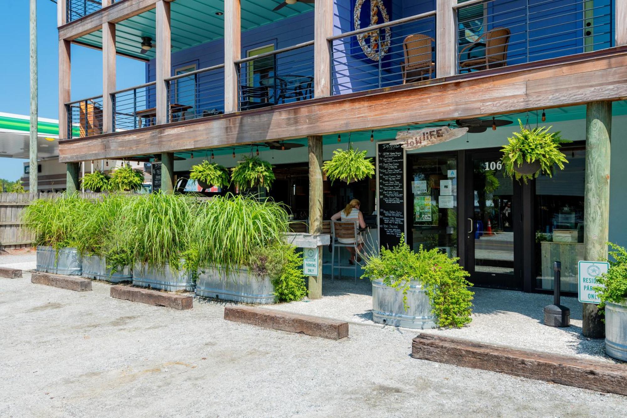 Folly Vacation Great Location, Super Cute & Spacious Apt B Folly Beach Buitenkant foto